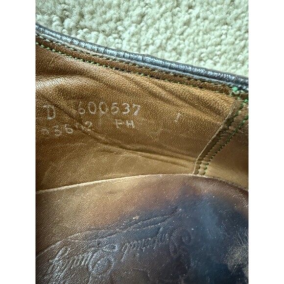 VTG Florsheim Imperial Brown Shoes Sz 9.5 D 93602 - Resoled with Vibram!!
